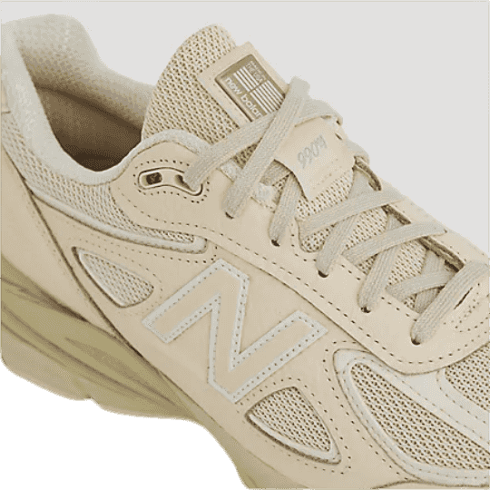 New Balance 990v4 Macadamia Nut/Morel